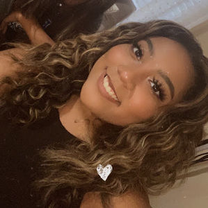 Meet your Posher, Brianna